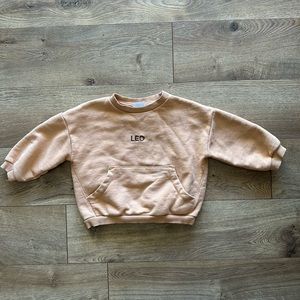 Zara sweatshirt with name Leo embroidered